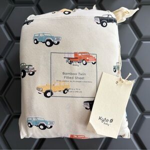 Kyte BABY Cream Bamboo Twin Fitted Sheet with Vintage Car Print